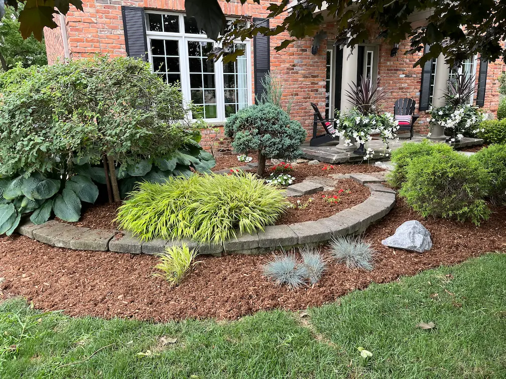 Mulch installation 1